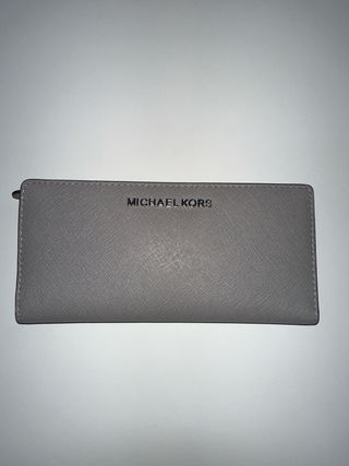 Cartera Michael Kors Gris con Billetera Extraíble