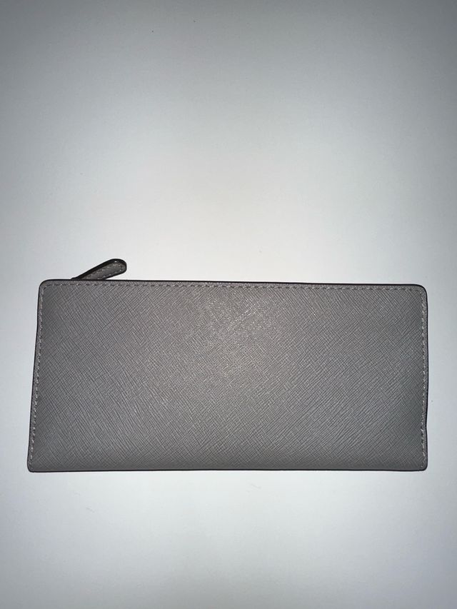 Cartera Michael Kors Gris con Billetera Extraíble