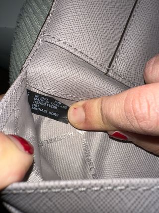 Cartera Michael Kors Gris con Billetera Extraíble