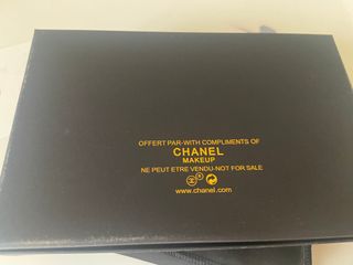 Neceser Chanel Negro Dorado