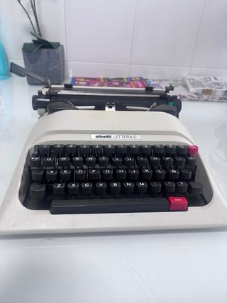 Olivetti Lettera 12 Máquina de Escribir