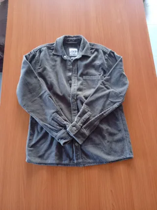 Camisa Zara Corduroy Gris/Verde Oliva