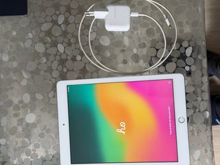 iPad 6ª Gen Plata 128GB