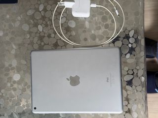 iPad 6ª Gen Plata 128GB