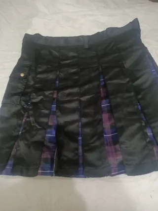Falda Plisada Escocesa Negra y Morada  cintura 52