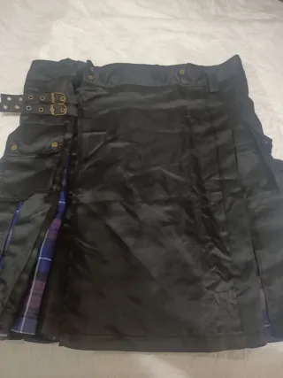 Falda Plisada Escocesa Negra y Morada  cintura 52