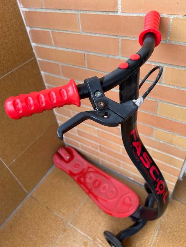 Patinete 3 ruedas infantil con freno