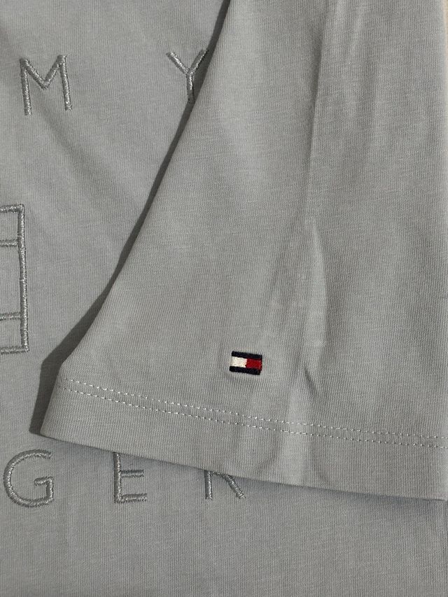 Camiseta Tommy Hilfiger Gris Talla XS