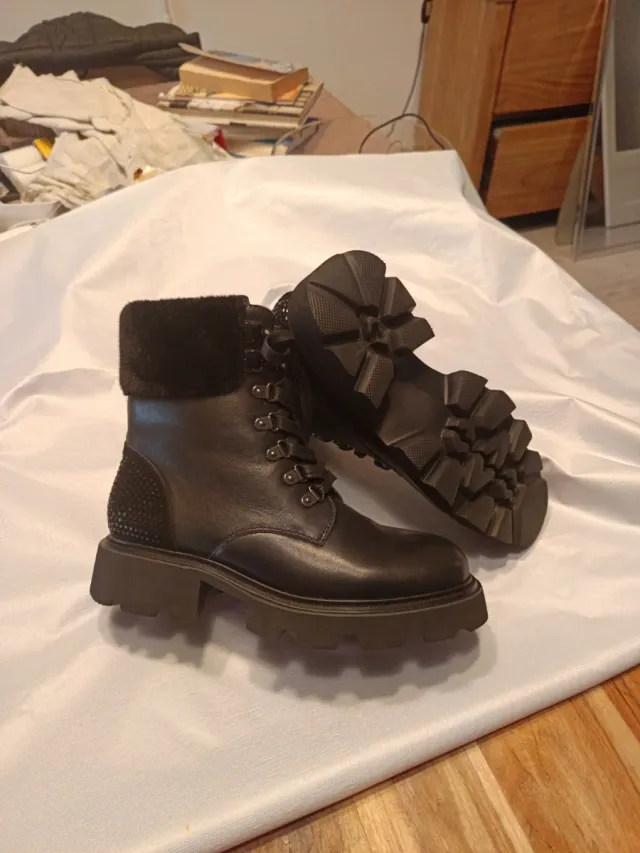 Botines Alma en Pena Talla 38 negros