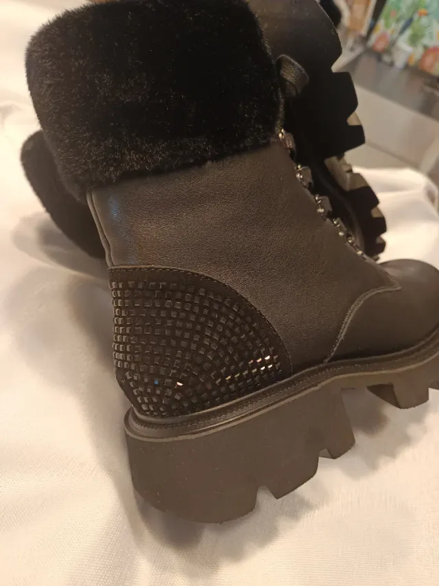 Botines Alma en Pena Talla 38 negros