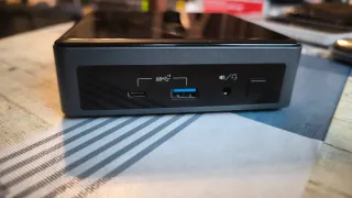 Intel NUC 10 i5 10210U 16GB RAM 256GB Nvme