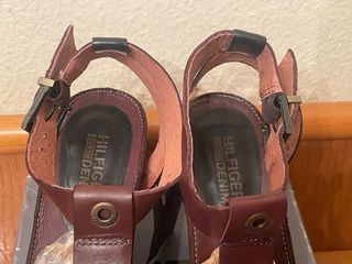 TOMMY HILFIGER - Sandalias tacón marrón/negro 38