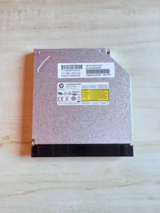 HP 15-Ay049ns Portátil Blanco