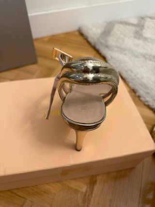 Zapatos de fiesta dorados Menbur T.37