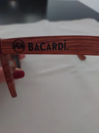 Gafas de sol de madera Bacardi