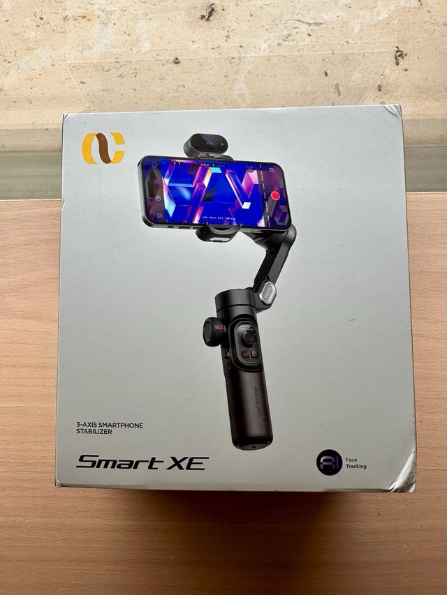 Estabilizador de movil con seguimiento IA 3 Ejes