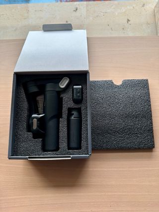 Estabilizador de movil con seguimiento IA 3 Ejes