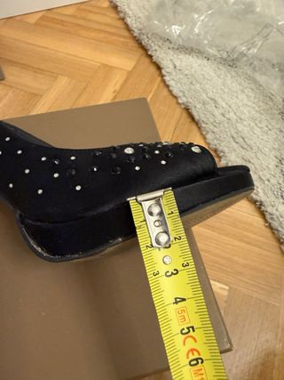 Zapatos fiesta Menbur negros T. 37