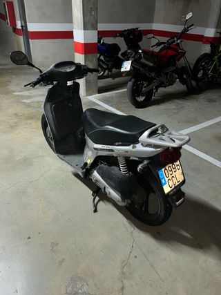 Honda Scoopy 100cc Plata