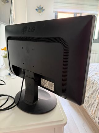 Pantalla LG Flatron 22 pulgadas