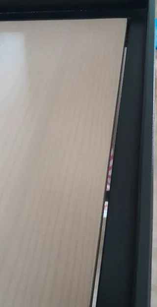 Banco con ruote in legno e metallo