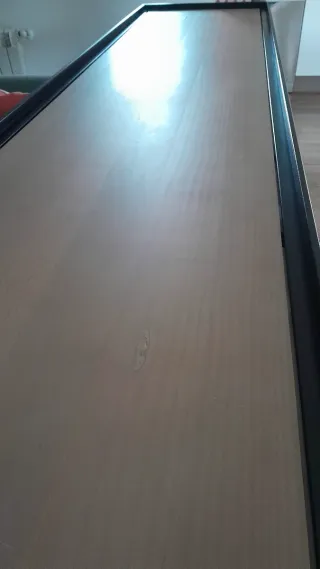 Banco con ruote in legno e metallo