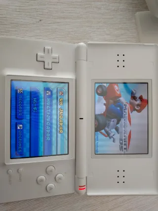 Nintendo DS Lite + 2 Juegos Mario + cargador