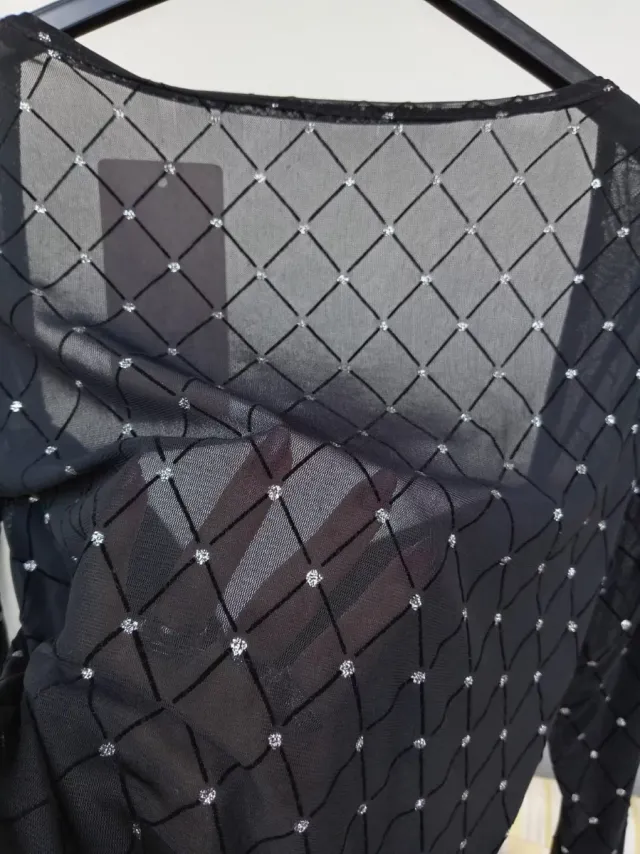 Vestito nero con brillantini