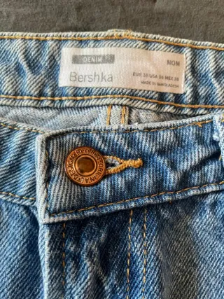 Pantalón vaquero Bershka Mom