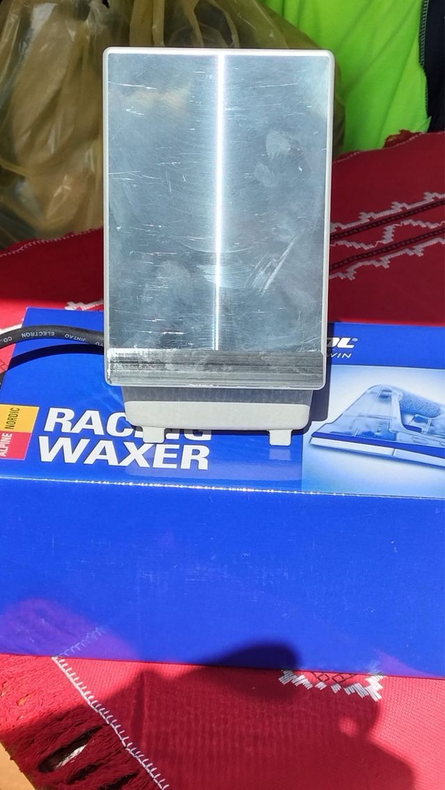 Plancha para encerar esquí RACING WAXER