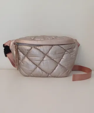 Riñonera acolchada rosa