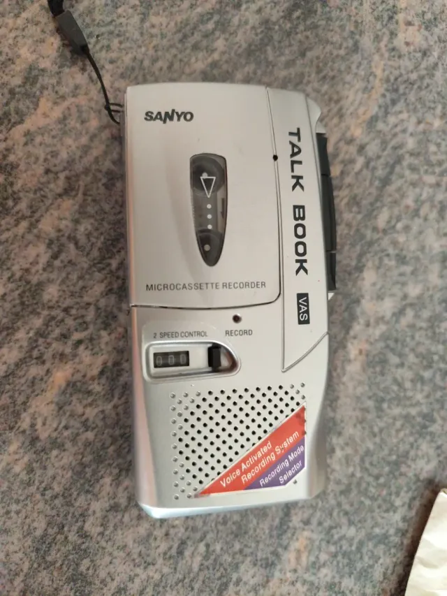 Grabadora Microcassette Sanyo Talk Book VAS