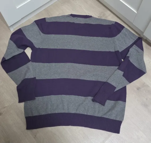 Jersey de rayas gris y morado