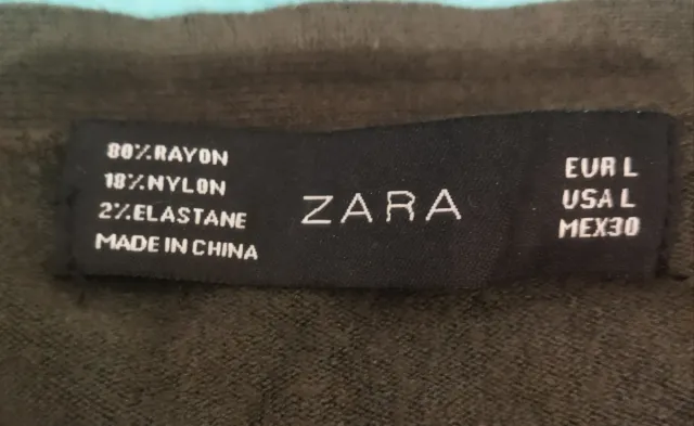 Chaqueta larga Zara verde.Talla L