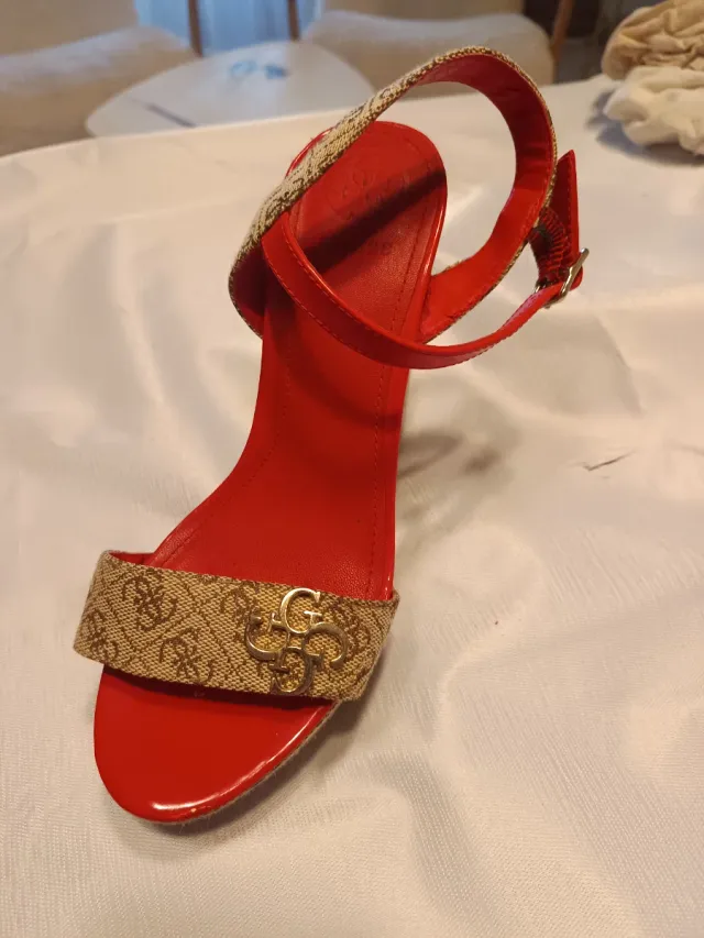 Sandalias Guess Talla 37