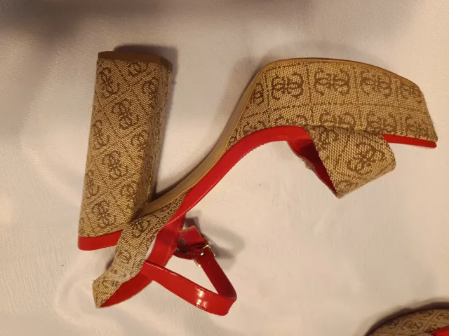 Sandalias Guess Talla 37