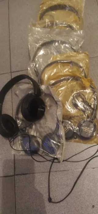 Lote Cascos Móviles Negros