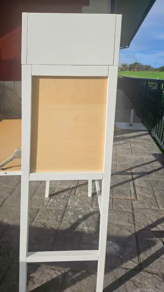 Escritorio infantil Ikea madera y metal
