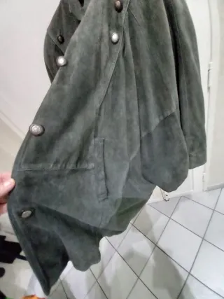 Mantella in pelle grigio piombo