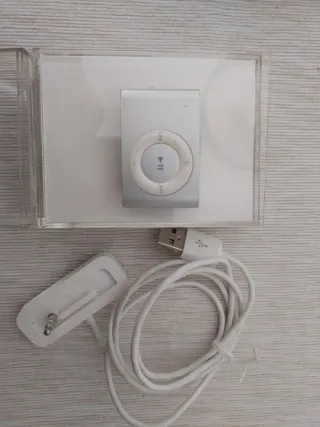 Apple iPod Shuffle + Auriculares Blancos