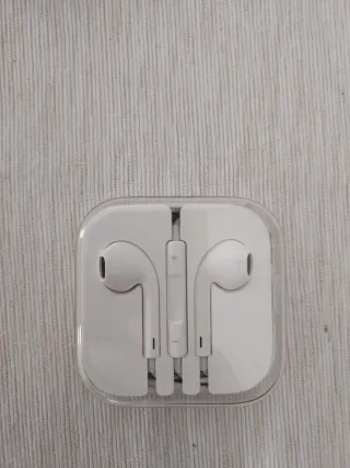 Apple iPod Shuffle + Auriculares Blancos