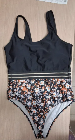 Bañadores mujer T-XL, sin estrenar,