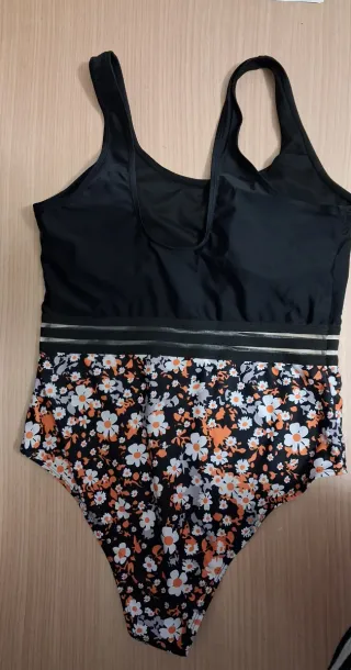 Bañadores mujer T-XL, sin estrenar,