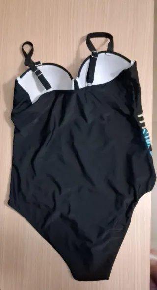 Bañadores mujer T-XL, sin estrenar,