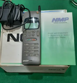 Nokia 2010 Telefono Cellulare Vintage