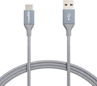 Cable USB-C a USB-A Amazon Basics Carga Rápida