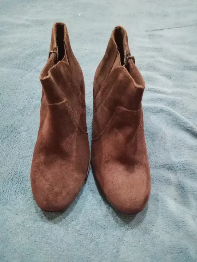Botín antelina Clarks talla 36