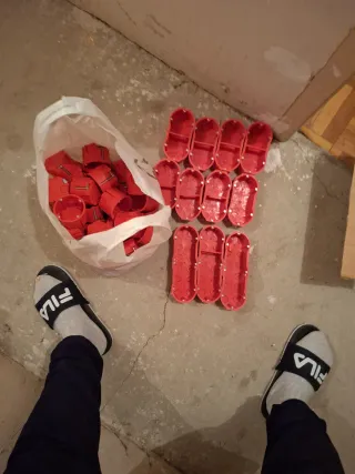 Cajas mecanismos para tabiques pladur