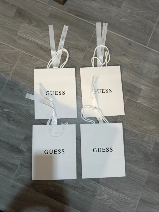 Sacchetti Guess bianchi