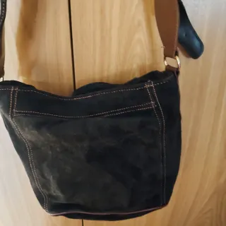 Bolso ante negro bordado ciervo